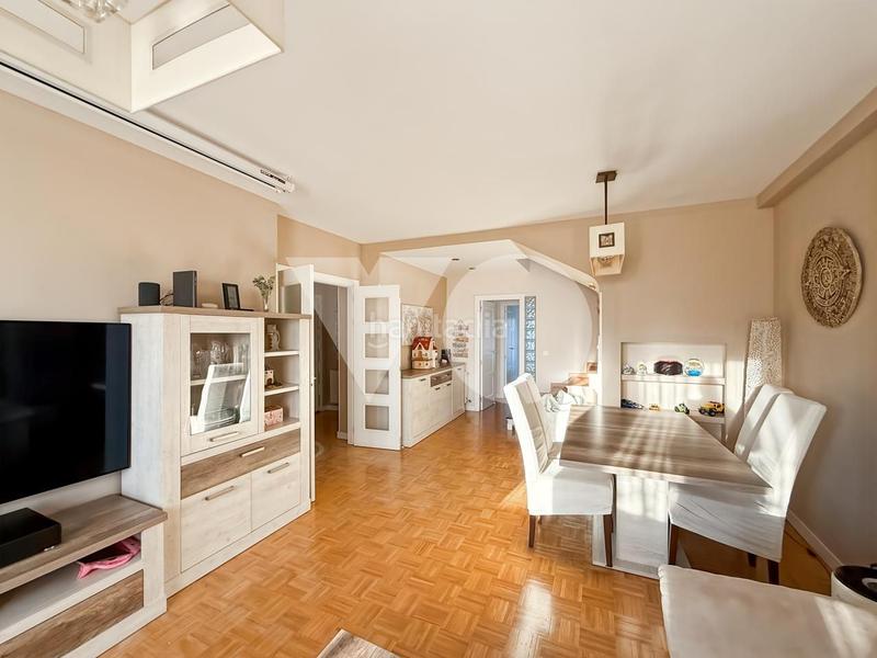 Foto e8c5478b-bc94-487f-a04c-8b97731bbf72. Dúplex amb calefacció aparcament piscina a Los Llanos-Valle Pardo Villanueva del Pardillo