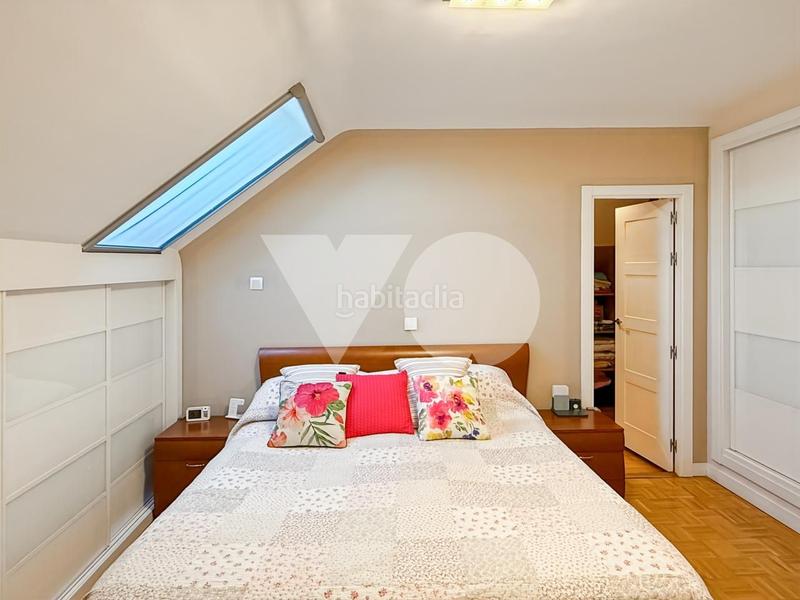 Foto f39c29de-57bc-4431-972d-6139d9352488. Dúplex amb calefacció aparcament piscina a Los Llanos-Valle Pardo Villanueva del Pardillo