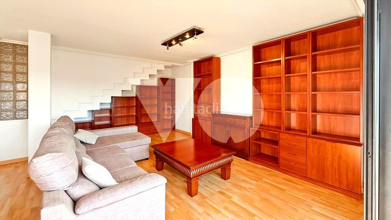 Foto 68434b6f-d579-435b-808d-7f0b11472fa0. Alquiler dúplex piso duplex en alquiler, golf el carralero, en Majadahonda