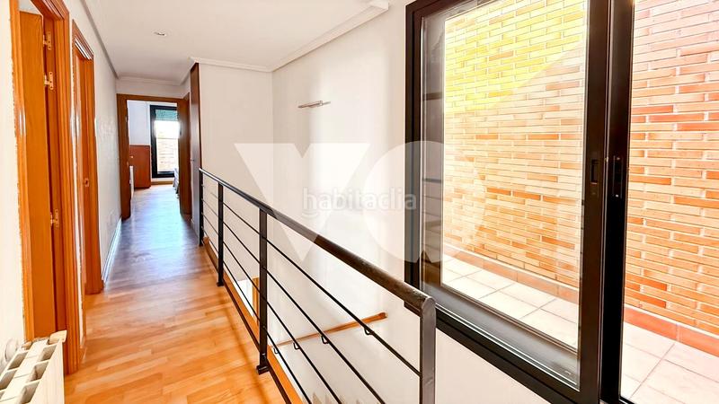 Foto 9bafd893-27dc-45c6-b7ef-93bce75a6bff. Alquiler dúplex piso duplex en alquiler, golf el carralero, en Majadahonda