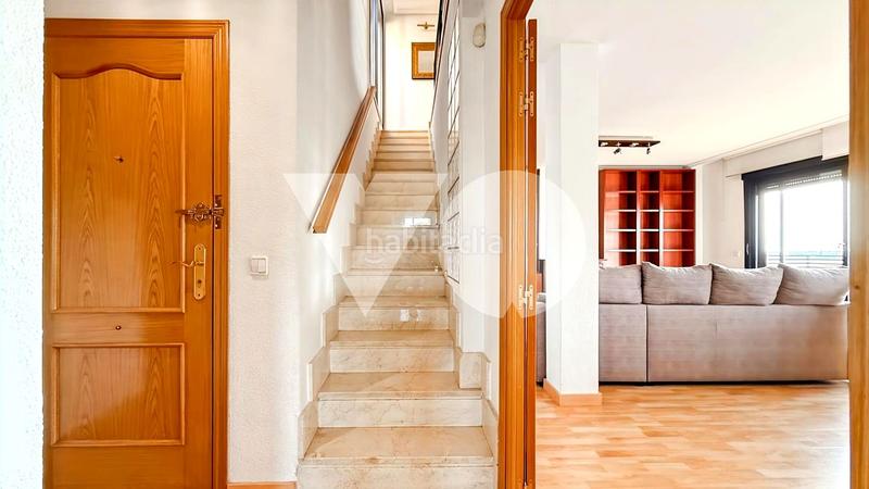 Foto 42291f0a-e874-44c9-bc1a-934446b42333. Rent duplex with heating parking pool in Golf-El Carralero Majadahonda