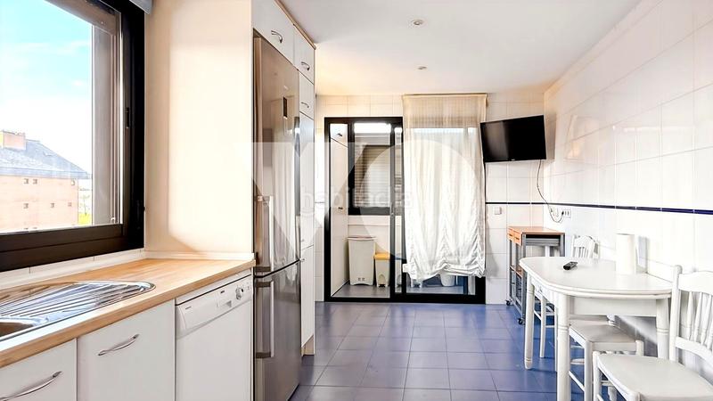 Foto c343a25d-3da6-4607-9e01-76a206f8e731. Rent duplex with heating parking pool in Golf-El Carralero Majadahonda