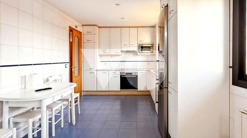 Foto cc0c151b-2225-4a57-bebe-76ebf805cb4c. Rent duplex with heating parking pool in Golf-El Carralero Majadahonda