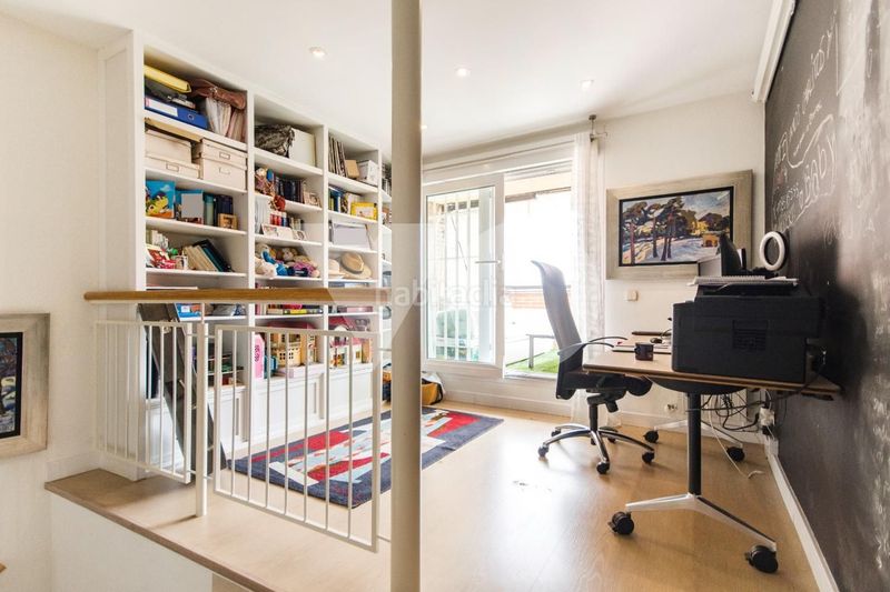 Foto 2a24a9c4-65e1-490e-9dc8-a8a3241e747f. Dúplex amb calefacció aparcament piscina a Norte Majadahonda