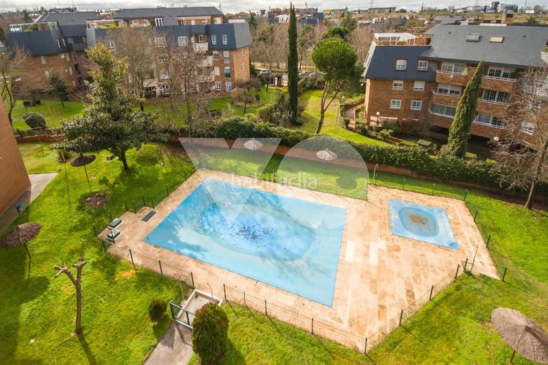 Foto 3a9e0219-e2dd-486e-b6ff-58a7cc7c0d30. Dúplex amb calefacció aparcament piscina a Norte Majadahonda