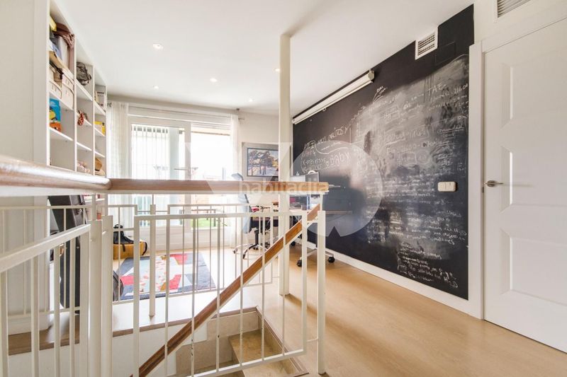 Foto a59659ed-8f0c-4fe5-a534-37a5cc8ac460. Dúplex amb calefacció aparcament piscina a Norte Majadahonda