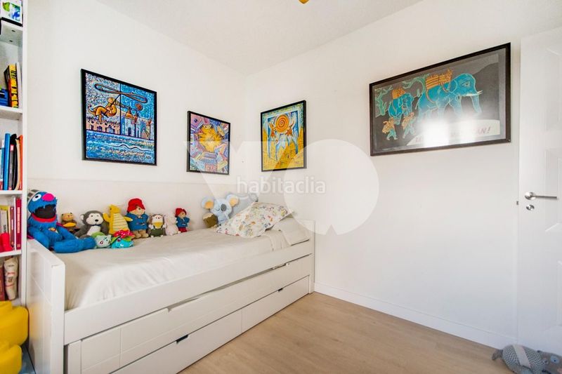 Foto f36d32fa-6a28-4298-adec-8e2ec4c39b44. Dúplex amb calefacció aparcament piscina a Norte Majadahonda