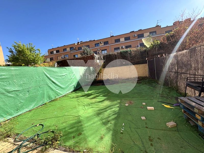 Foto 49a6d716-e239-4039-897e-e5e46af91d01. Casa amb calefacció piscina a Los Villares Arganda del Rey
