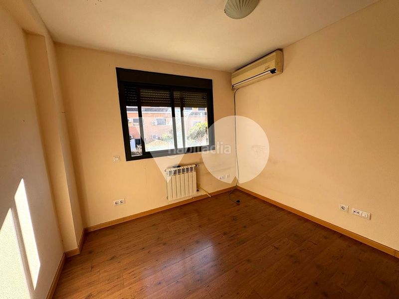 Foto ee70cccc-a137-4126-81b3-0064455f4854. Casa amb calefacció piscina a Los Villares Arganda del Rey