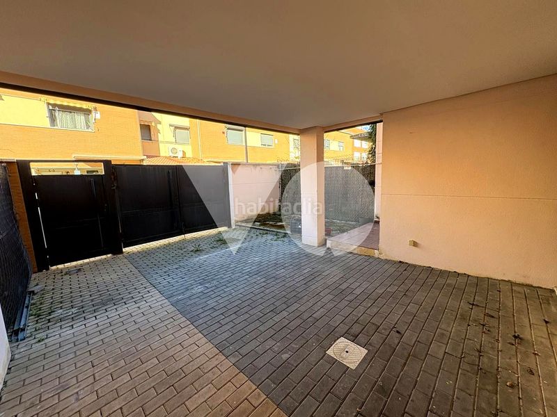 Foto f56d113d-5e8d-40ae-a6d9-f87e33815484. Casa amb calefacció piscina a Los Villares Arganda del Rey