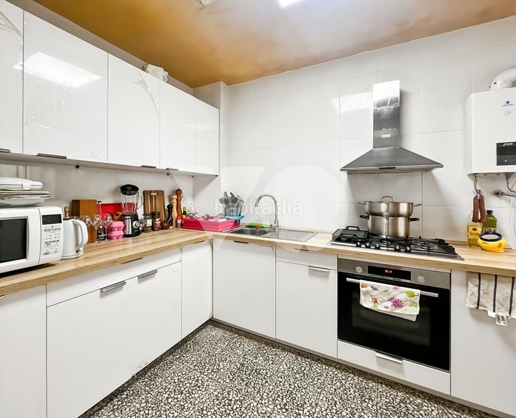 Foto 3ea686d5-f5b3-43bc-8f41-e8dc4c620928. Pis amb calefacció a Centro Estepona