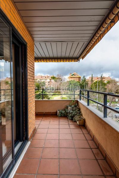 Foto 8b9b3464-e998-48bb-b737-dac6467cf3c5. Piso  en venta en Sector B , , madrid. en Sector B Boadilla del Monte