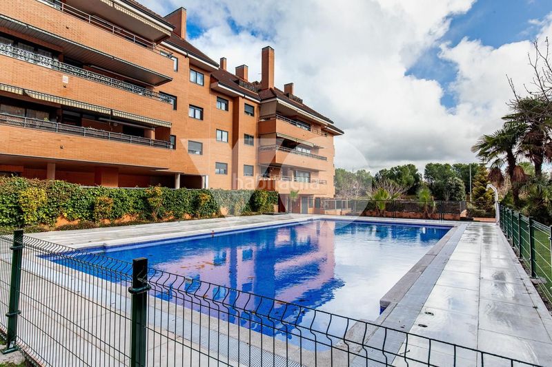 Foto d35881d3-87e7-4bff-9667-8b677a5905d4. Piso  en venta en Sector B , , madrid. en Sector B Boadilla del Monte