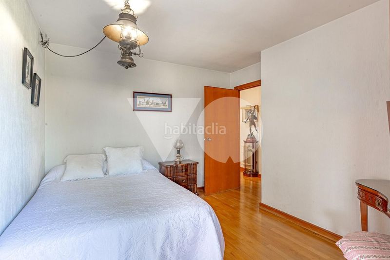 Foto 01cddd30-b56e-4cbe-9301-14781a68a979. Casa aparellada amb calefacció aparcament a La Florida - El Plantío Madrid