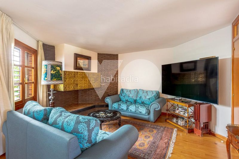 Foto 6b511b14-7946-4586-a761-d1e2a6efac8c. Casa aparellada amb calefacció aparcament a La Florida - El Plantío Madrid