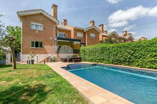 Towny house in Villanueva de la Cañada. Chalet pareado en venta, villanueva de la cañada, madrid