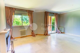 Maison jumelée à Las Matas-Peñascales. Chalet adosado en venta en las matas, las rozas, madrid.