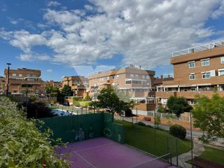 Duplex à Sector B. Dúplex en venta, sector b, boadilla del monte, madrid.