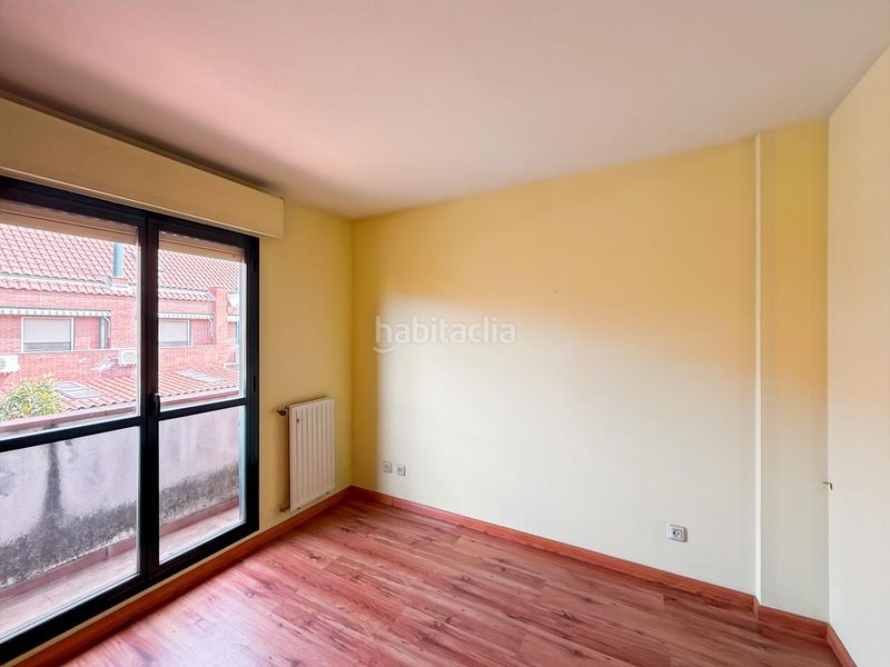 Foto 4cdb93ed-f900-49e3-beac-486d8d01d930. Casa adossada amb calefacció piscina a Prado de Santo Domingo Alcorcón