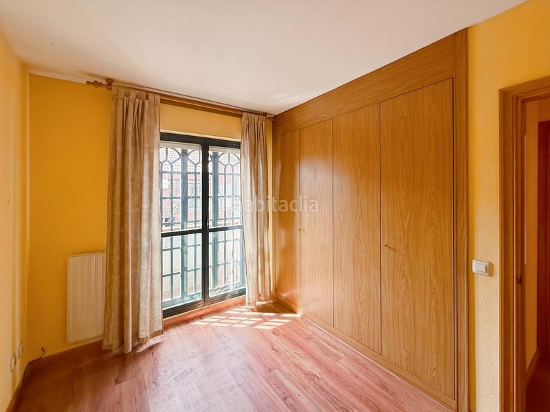 Foto c5f3295b-d726-48ce-be57-47770ff01a17. Casa adossada amb calefacció piscina a Prado de Santo Domingo Alcorcón