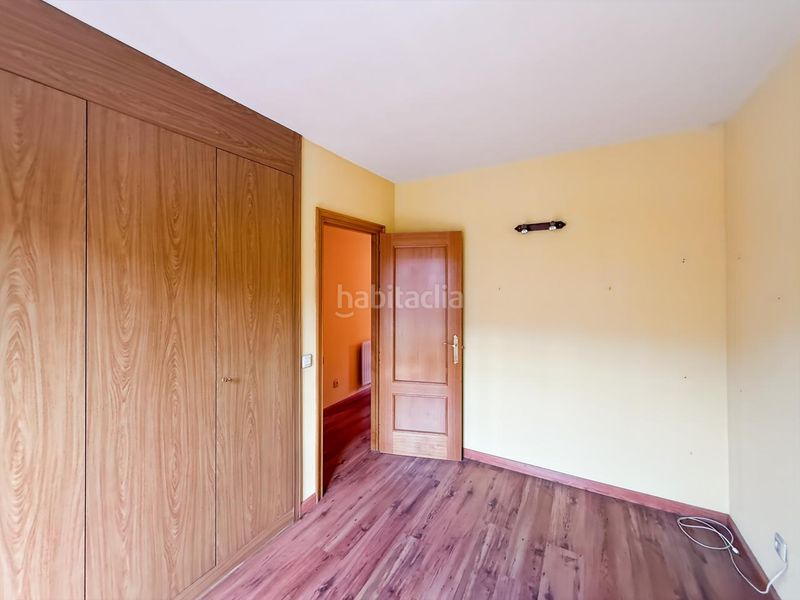 Foto ec68b4db-3a3e-480d-b4d2-8b4b1cd6e56f. Casa adossada amb calefacció piscina a Prado de Santo Domingo Alcorcón