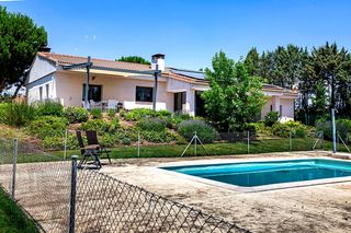 House in El Olivar de Mirabal. Chalet independiente en venta en valdepastores, boadilla del mon