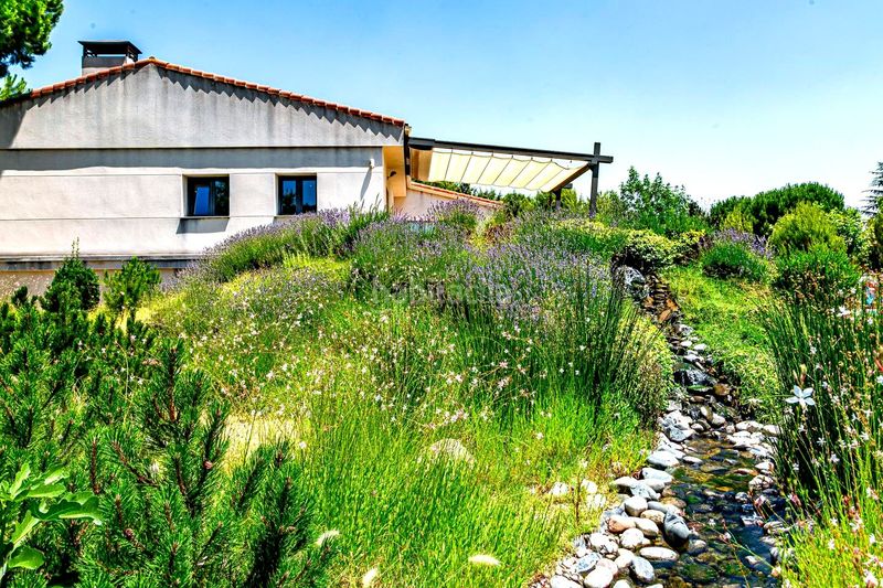 Foto d75343bd-8e96-497e-b336-410a0c0ab6ca. Casa amb calefacció aparcament piscina a El Olivar de Mirabal Boadilla del Monte