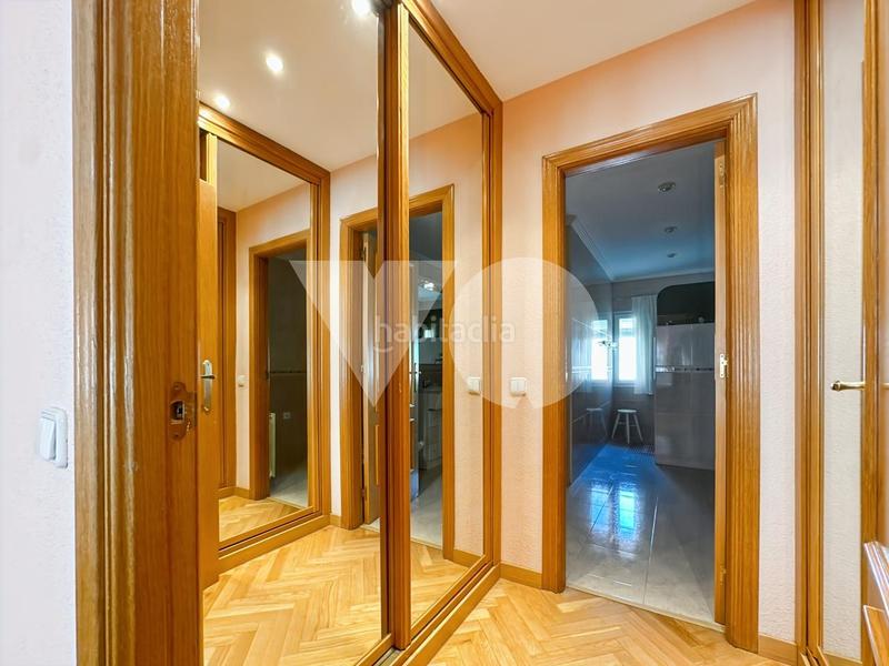 Foto 35aa3fb9-df22-4507-9f1c-2d857a4a8ec5. Casa bifamiliare con riscaldamento parcheggio in Fresnos I y II Torrejón de Ardoz