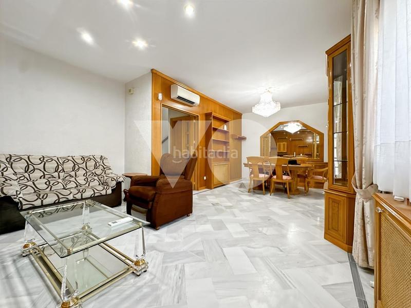 Foto b0a2b4ee-677a-474b-ab25-3c955572e43c. Casa bifamiliare con riscaldamento parcheggio in Fresnos I y II Torrejón de Ardoz