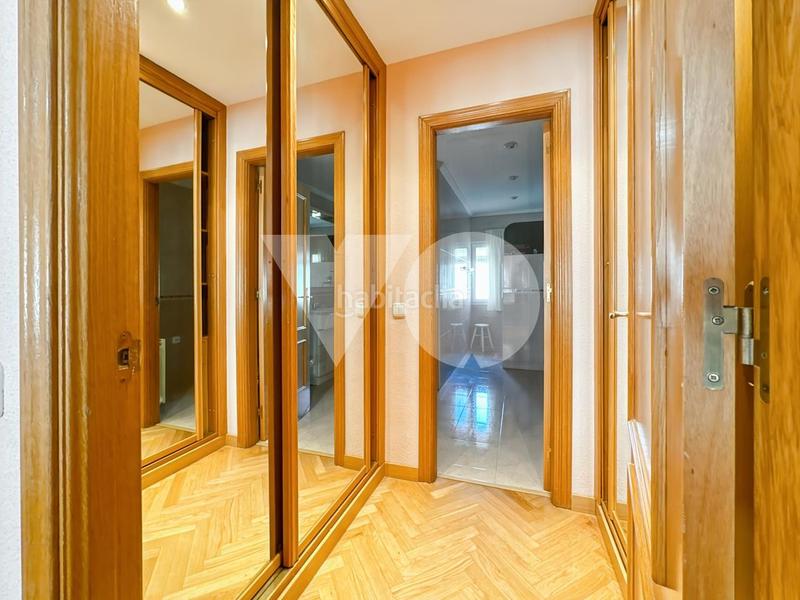 Foto b8bbcb94-b6a9-4487-a371-b91381677c24. Casa bifamiliare con riscaldamento parcheggio in Fresnos I y II Torrejón de Ardoz