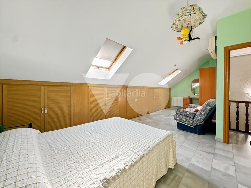 Foto ec7e2099-d641-4133-ac34-abc5b5962235. Casa bifamiliare con riscaldamento parcheggio in Fresnos I y II Torrejón de Ardoz