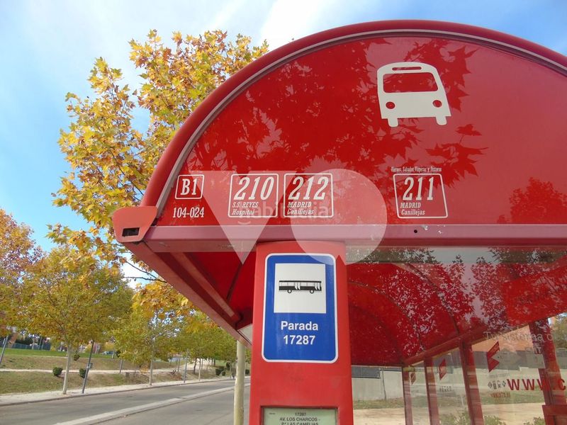 Foto 36b865f9-467b-4b84-97d4-bc9ac630623e. Aparcament cotxe a Miramadrid Paracuellos de Jarama