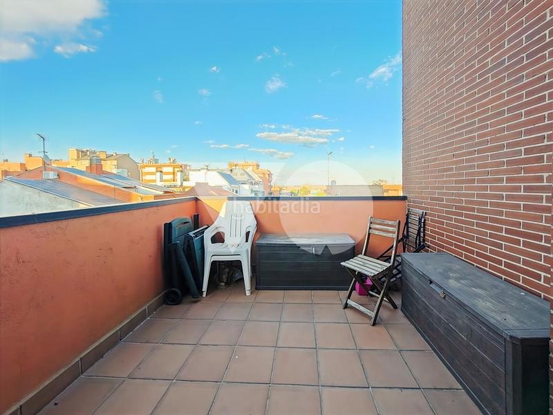 Foto 0edcf7e6-8c00-484b-b978-c454aaa6cf3d. Ático se vende ático en barajas en Timón Madrid