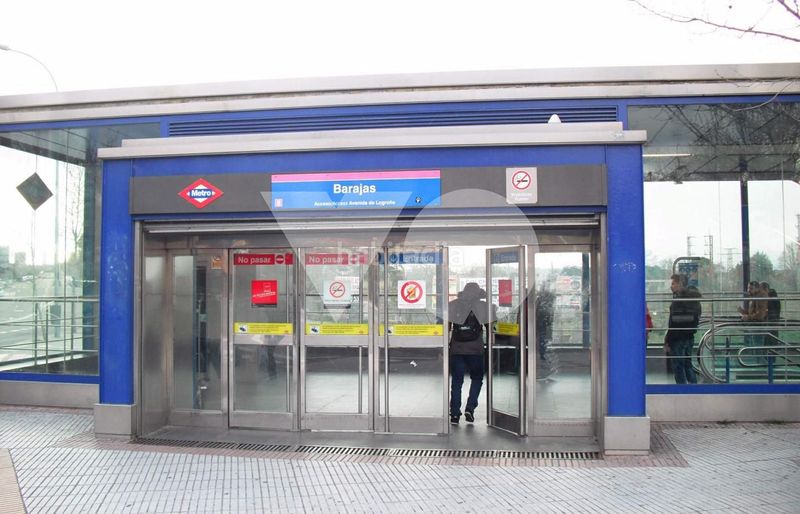 Foto c40f1442-a49b-4a0c-bc28-a4dcb2c088de. Planta baixa amb calefacció a Casco Histórico de Barajas Madrid