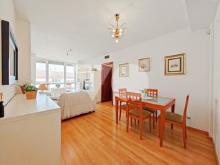 Etagenwohnung  Barajas. Se vende piso en barajas