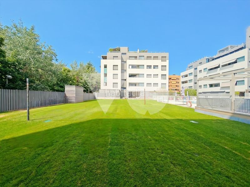 Foto 40494060-05ff-45ae-8eb6-e976cfe2a000. Duplex avec chauffage parking piscine dans Alameda de Osuna Madrid