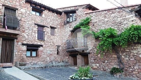Foto f4521074-026d-43ae-adbc-35ed891342fd. Casa a Pálmaces de Jadraque