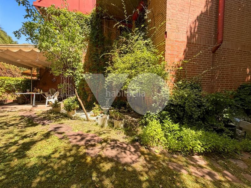 Foto b4215eb1-5596-4854-8377-54868de8faf4. Casa amb calefacció aparcament piscina a Alameda de Osuna Madrid