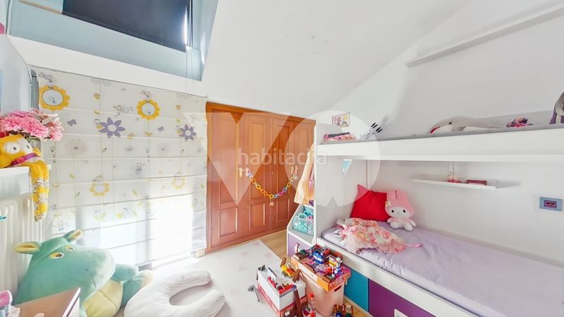 Foto ddd8657d-a7cf-42ac-bf17-aa3cb6401795. Duplex avec chauffage parking dans Zona Renfe Alcorcón