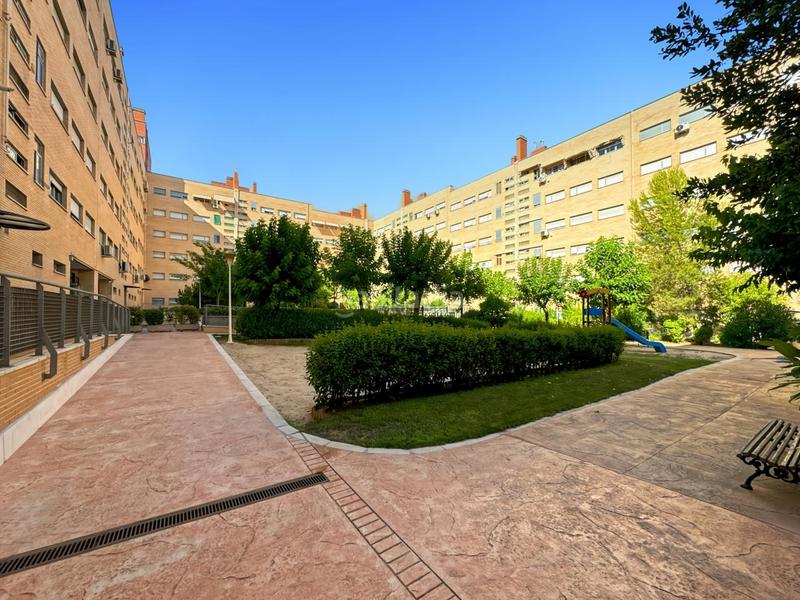 Foto 48ed3169-addd-4770-81ff-ab886f310607. Flat with heating parking in Valdebernardo-Valderribas Madrid