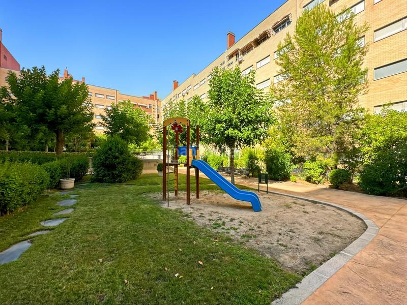 Foto 7b0e78a8-68ce-457c-862a-3c6a74ae3a40. Flat with heating parking in Valdebernardo-Valderribas Madrid