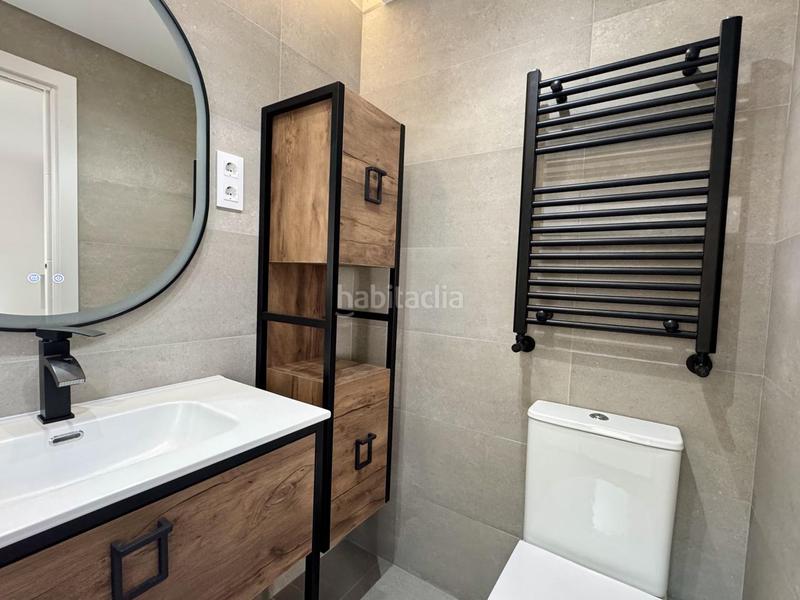Foto 0c67b90c-558c-414d-a930-a7f30c03759b. Appartement avec chauffage dans Vinateros Madrid