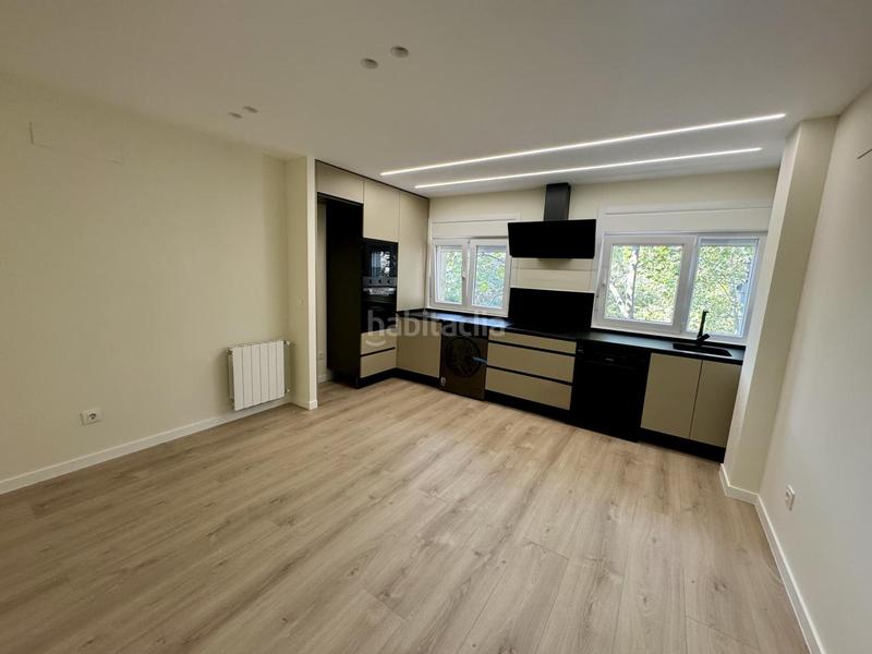 Foto 553ae295-b35e-4713-a47d-7f5bcf0abefc. Piso en Vinateros Madrid