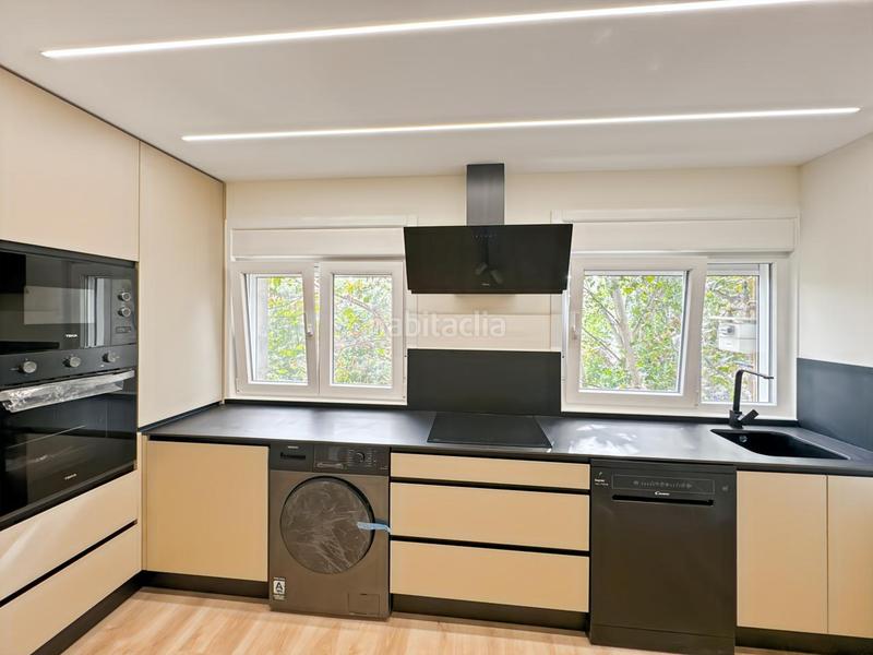 Foto 63953ec1-56a8-443d-90a4-90fe37a64131. Piso en Vinateros Madrid