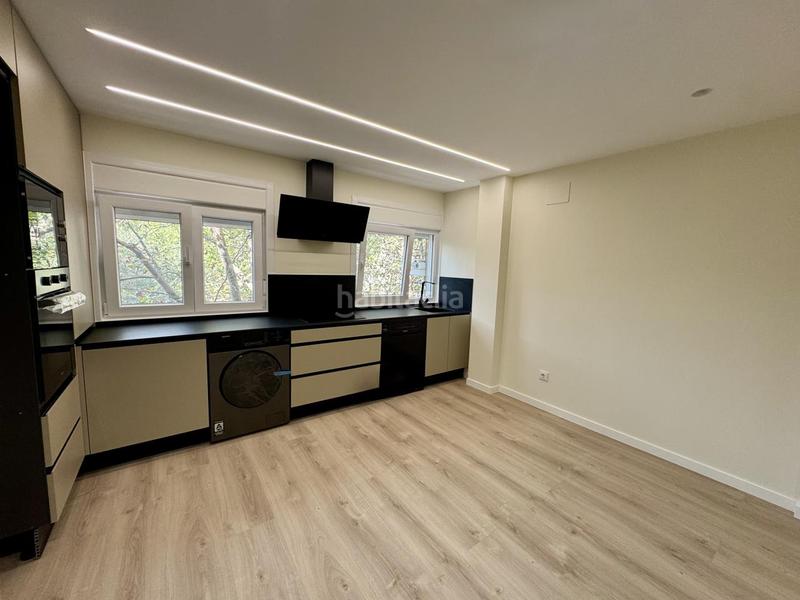 Foto ebf2702d-4662-4d85-8910-c3a3671daeb3. Piso en Vinateros Madrid
