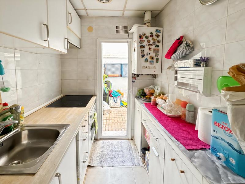 Foto b9ed9d41-ccdb-4927-a1cd-27178fa4fe8e. Planta baixa amb calefacció a Ibiza Madrid