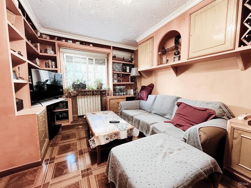 Foto 0bdda75a-50ae-435a-8950-7cc39ea51d3a. Erdgeschoss mit heizung in Santa Eugenia Madrid