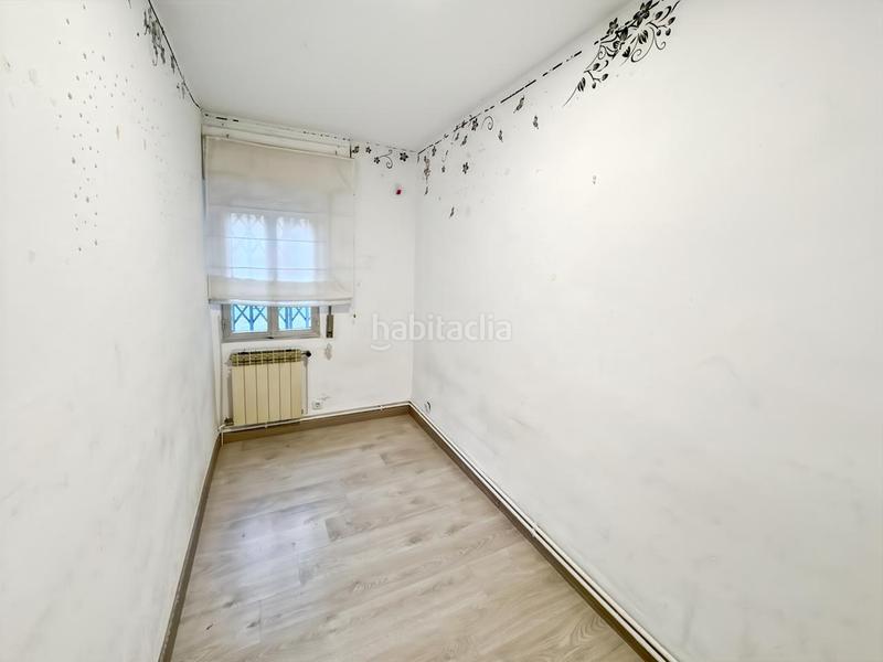 Foto 37ba61ee-9291-4ad3-963c-23d617c7dcf9. Flat with heating in Media Legua Madrid