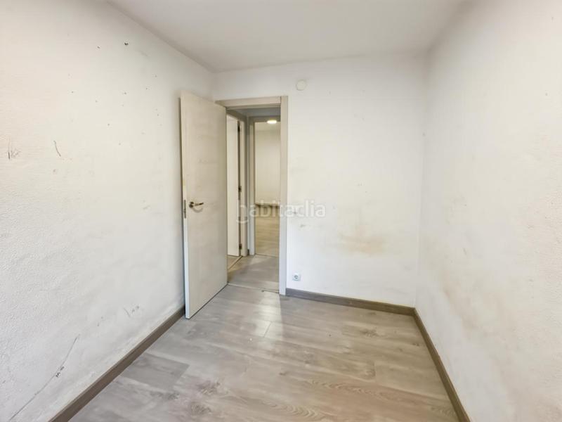 Foto af9945e2-bae7-432e-9ab2-48405fc3b7ef. Flat with heating in Media Legua Madrid