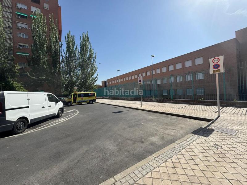 Foto 4b8a5dde-bae8-4274-b463-c0dbc3b8f49d. Local comercial a Pavones Madrid